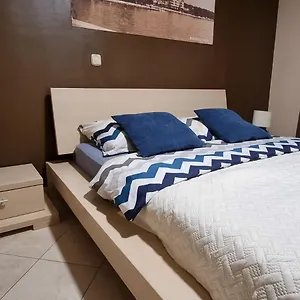M&m , Biograd na Moru Horvátország